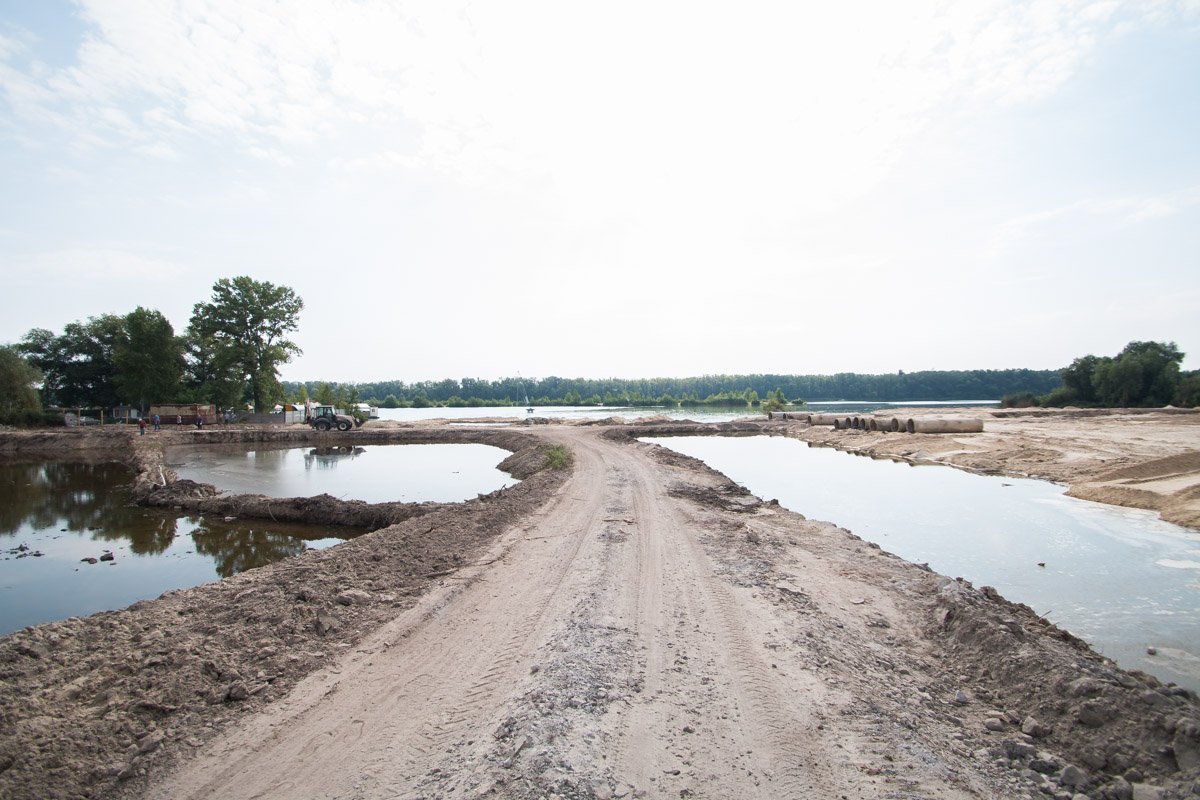 Работы проходят от Мерефо-Херсонского моста до улицы Космической