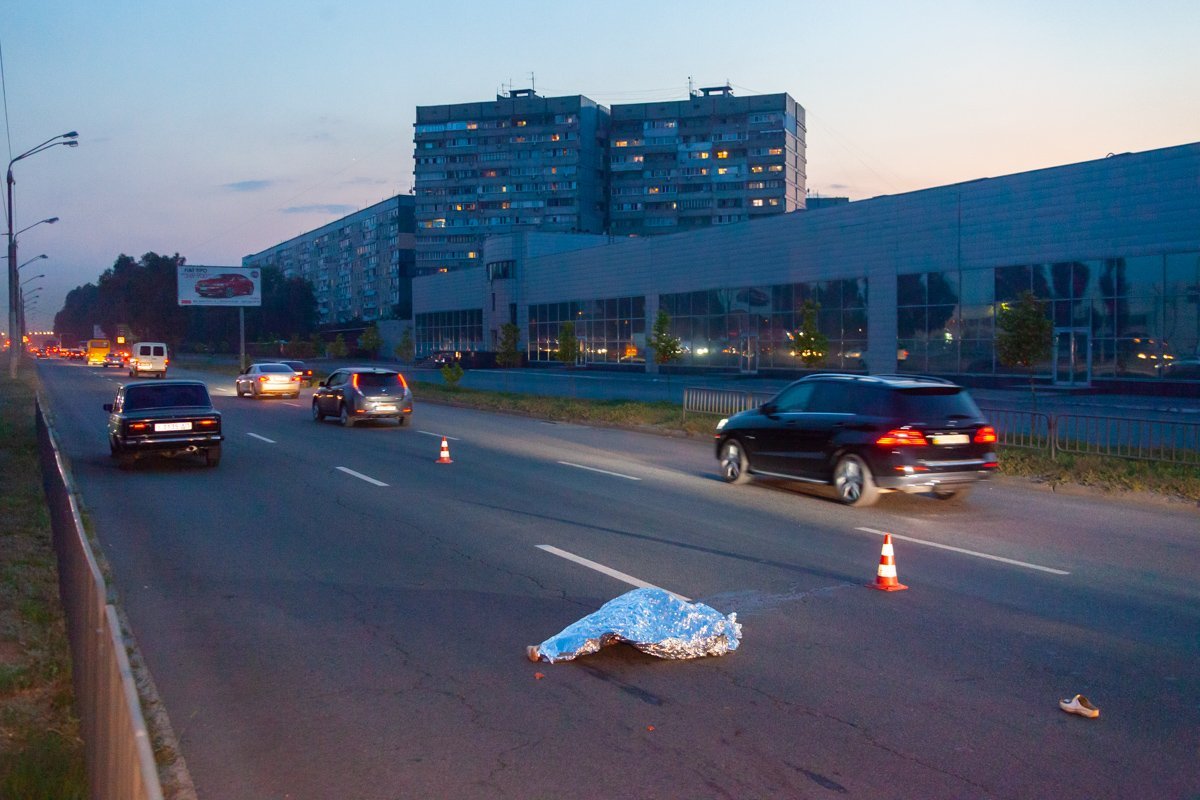 На месте ожидают следственно-оперативную группу и СМЭ На месте ожидают следственно-оперативную группу и СМЭ