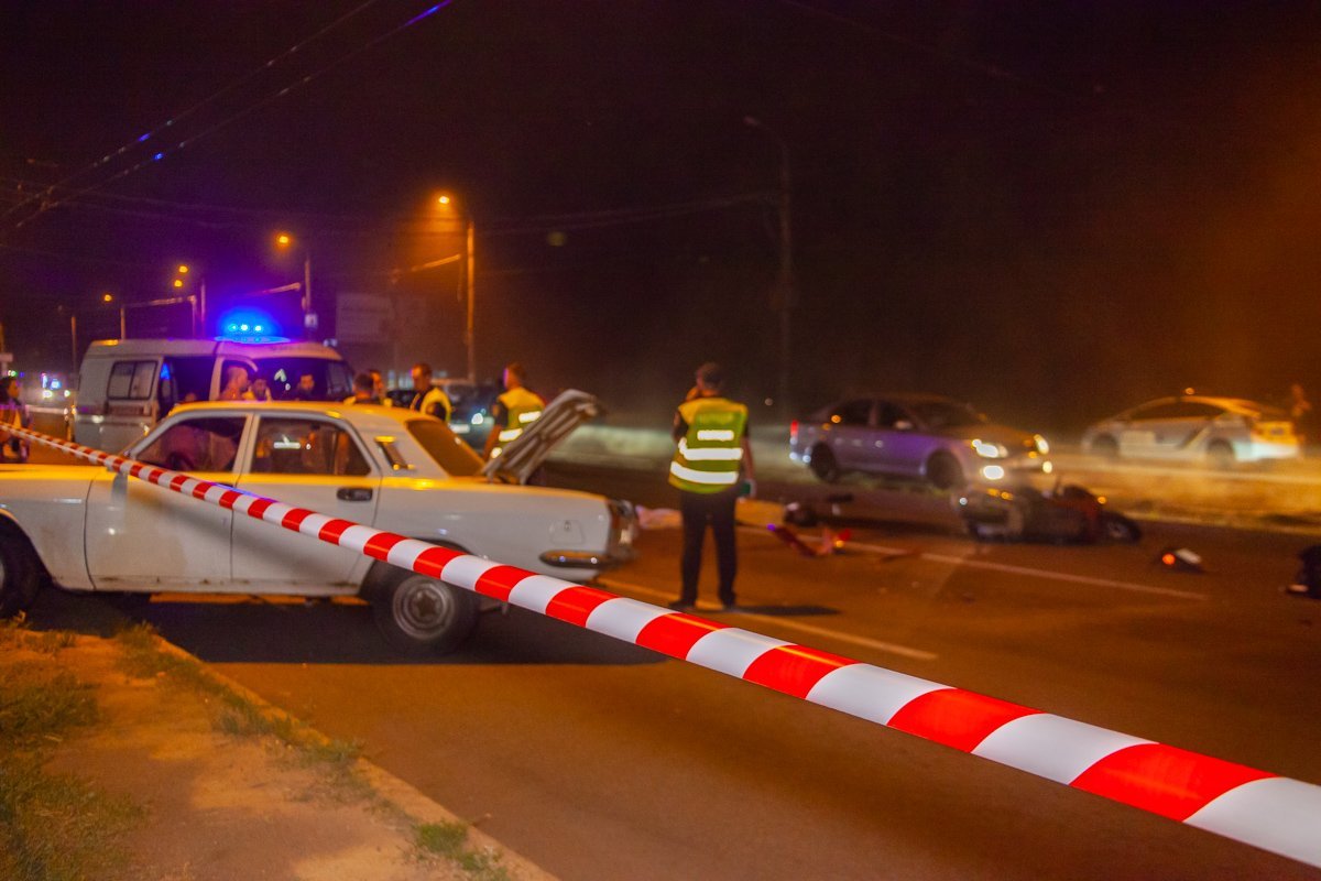 Правоохранители огородили территорию сигнальной лентой