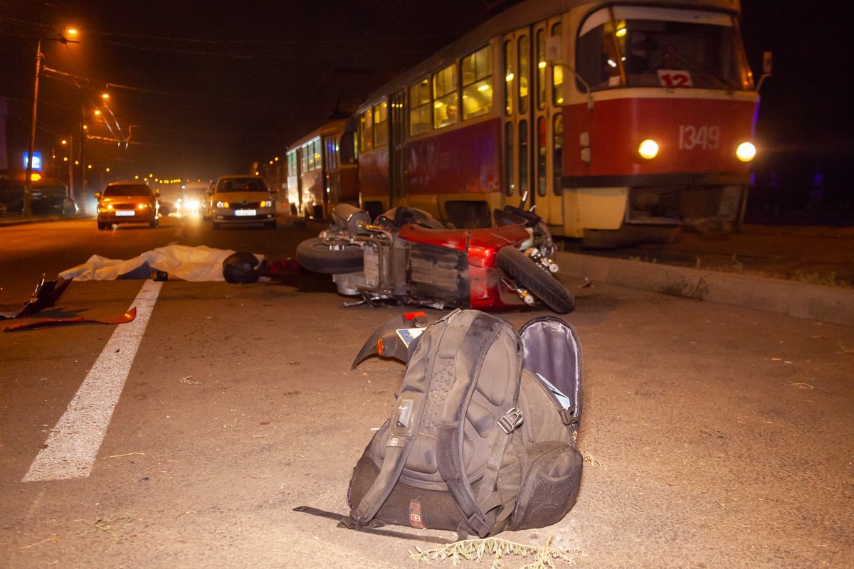 Движение в сторону 12-го квартала затруднено