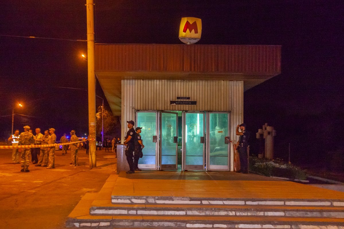 Террористы взяли 20 человек в заложники