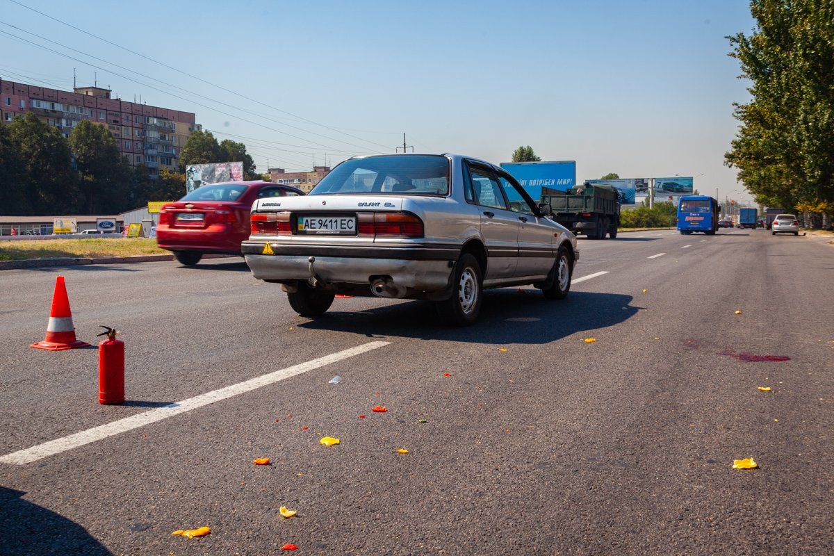 На пешеходном переходе сбили двух женщин