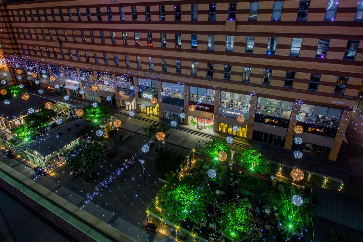 Футуристические сады, почти как в Сингапуре