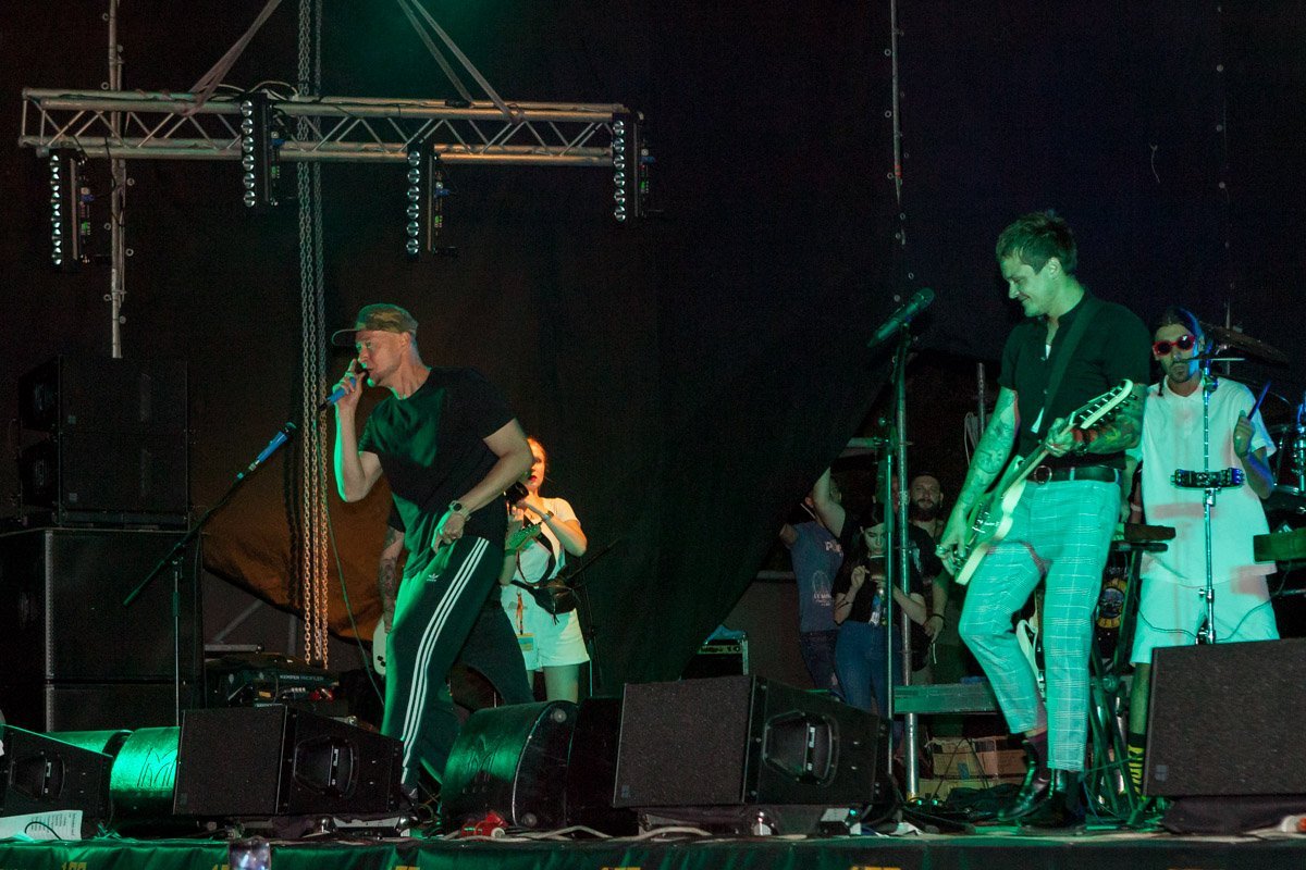 O.Torvald вместе с Андреем Хлывнюком исполнили совместные композиции O.Torvald вместе с Андреем Хлывнюком исполнили совместные композиции