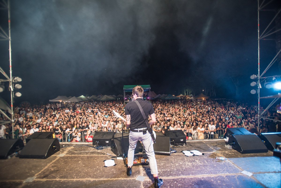 Почти все песни были из нового альбома Почти все песни были из нового альбома