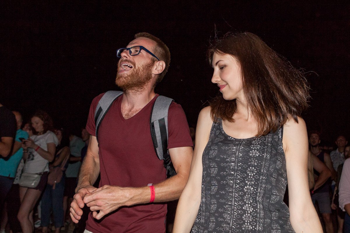 Зрители подпевали любимые рок-хиты Зрители подпевали любимые рок-хиты