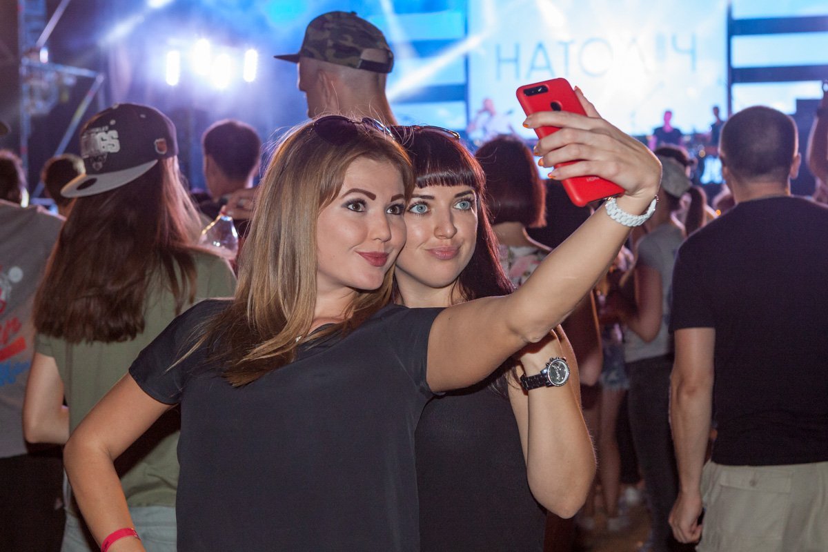 Селфи с подругой Селфи с подругой