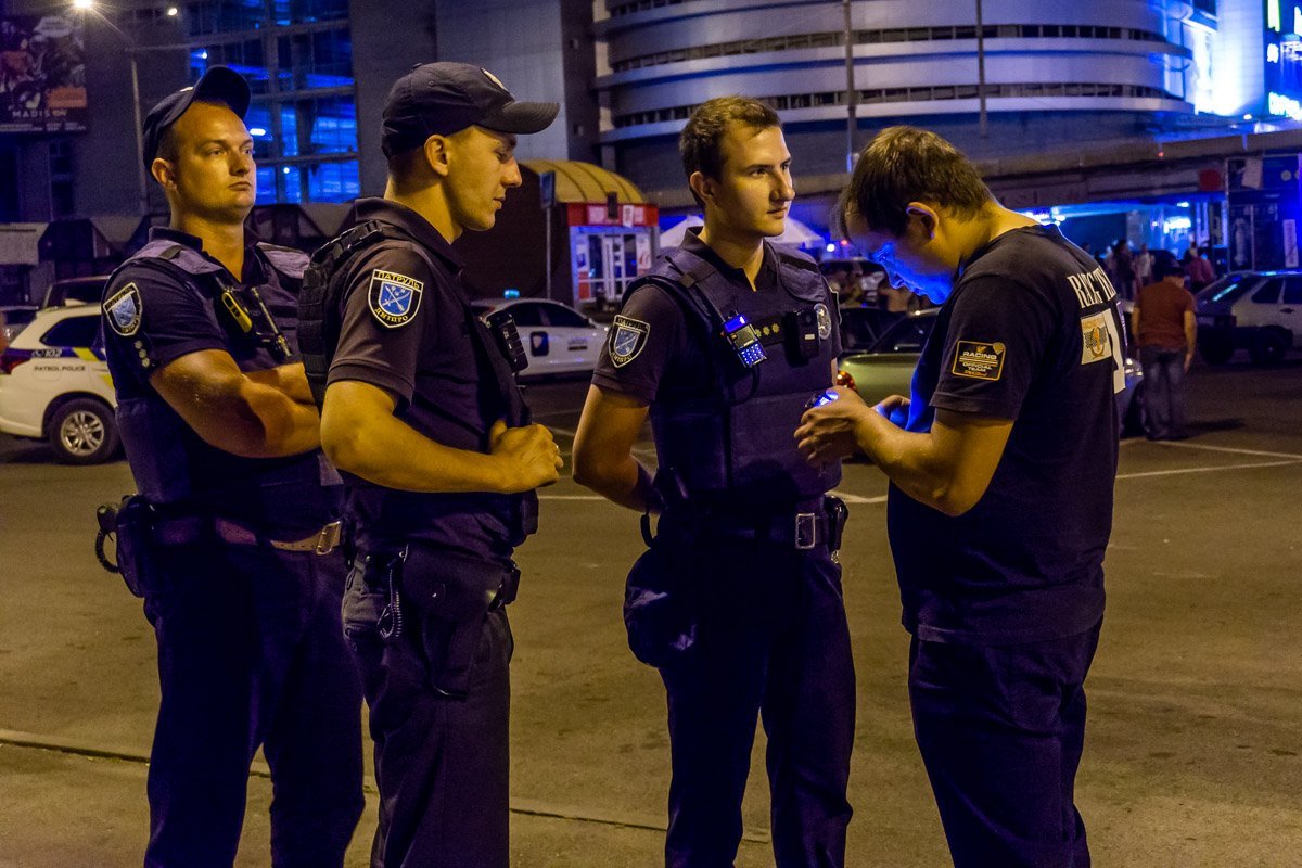 Активисты связывались с полицейскими в чате