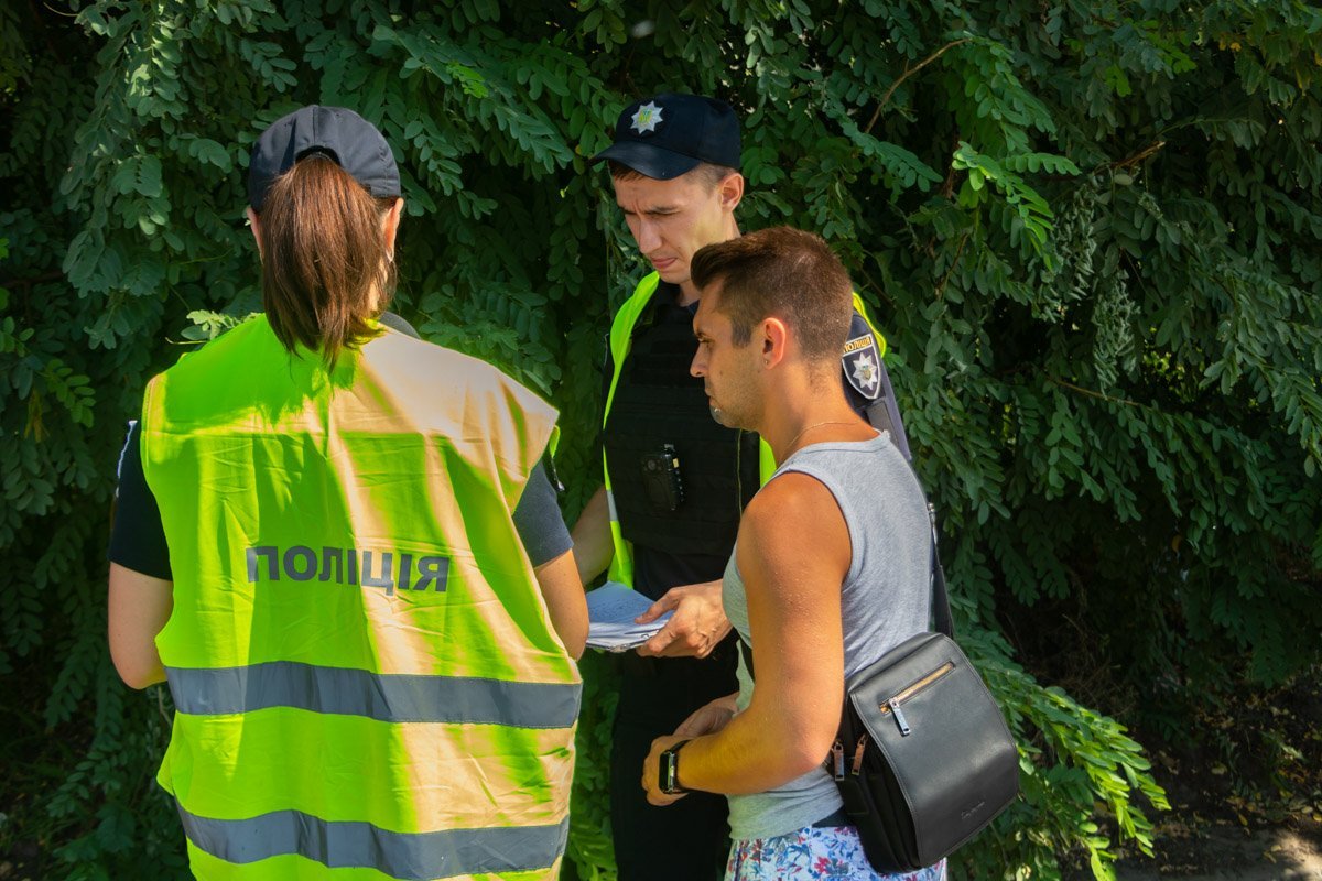 Водитель автомобиля Opel сбил девушку