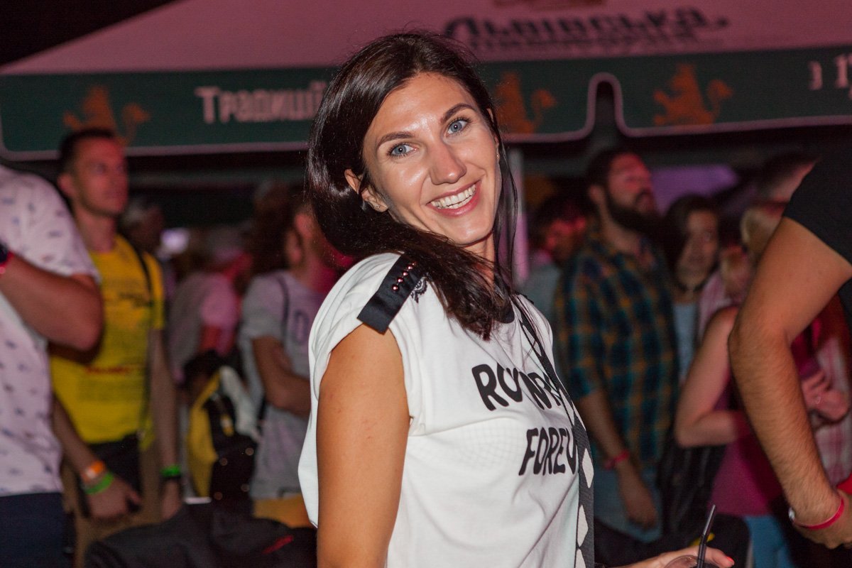 Искренняя улыбка - лучшее украшение