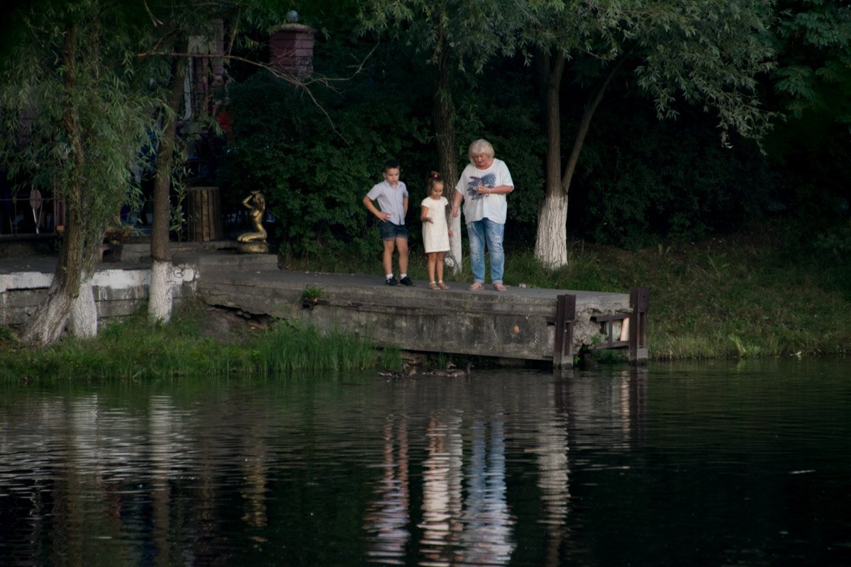 Женщина зашла в реку по грудь, упала и не всплыла