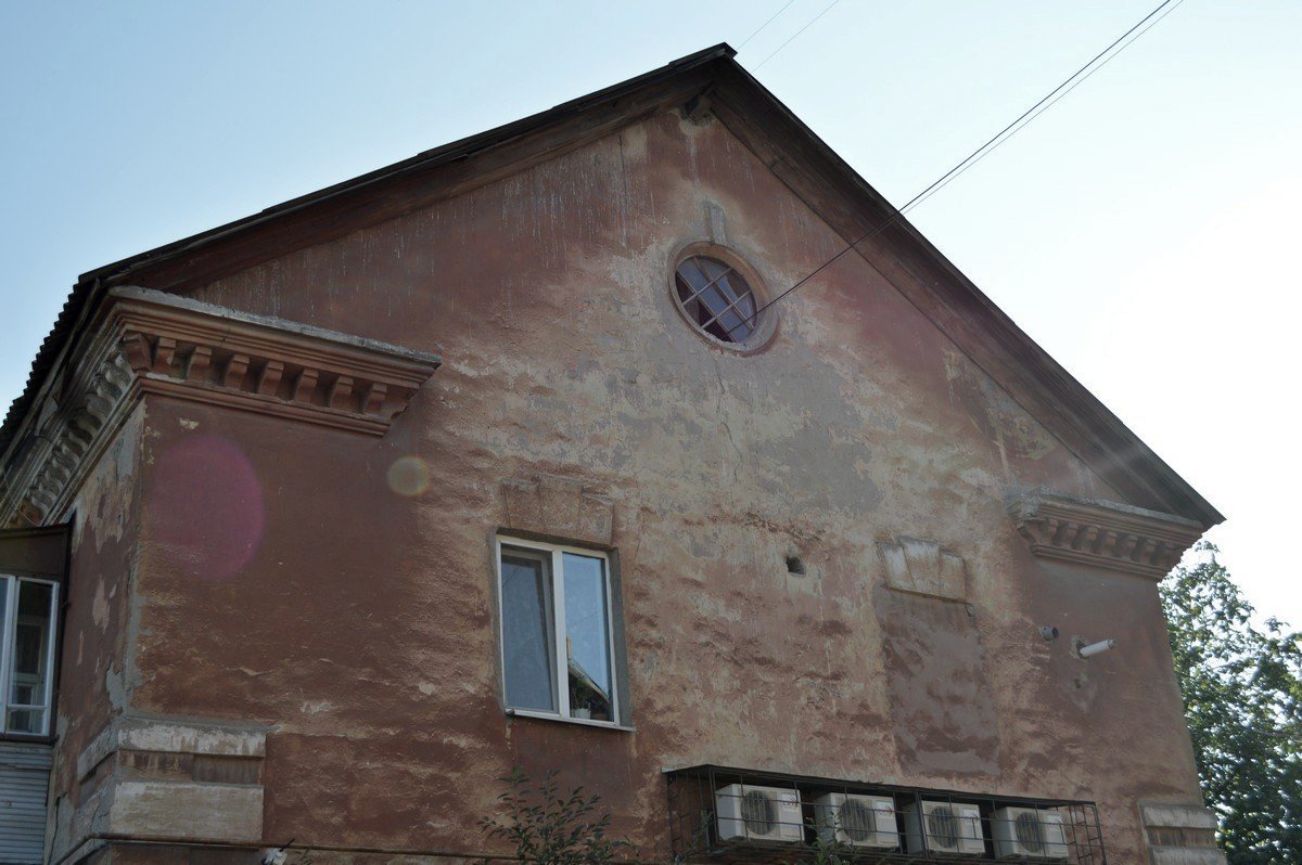 Солнце слепит для того, чтобы ты не видел, что происходит вокруг Солнце слепит для того, чтобы ты не видел, что происходит вокруг