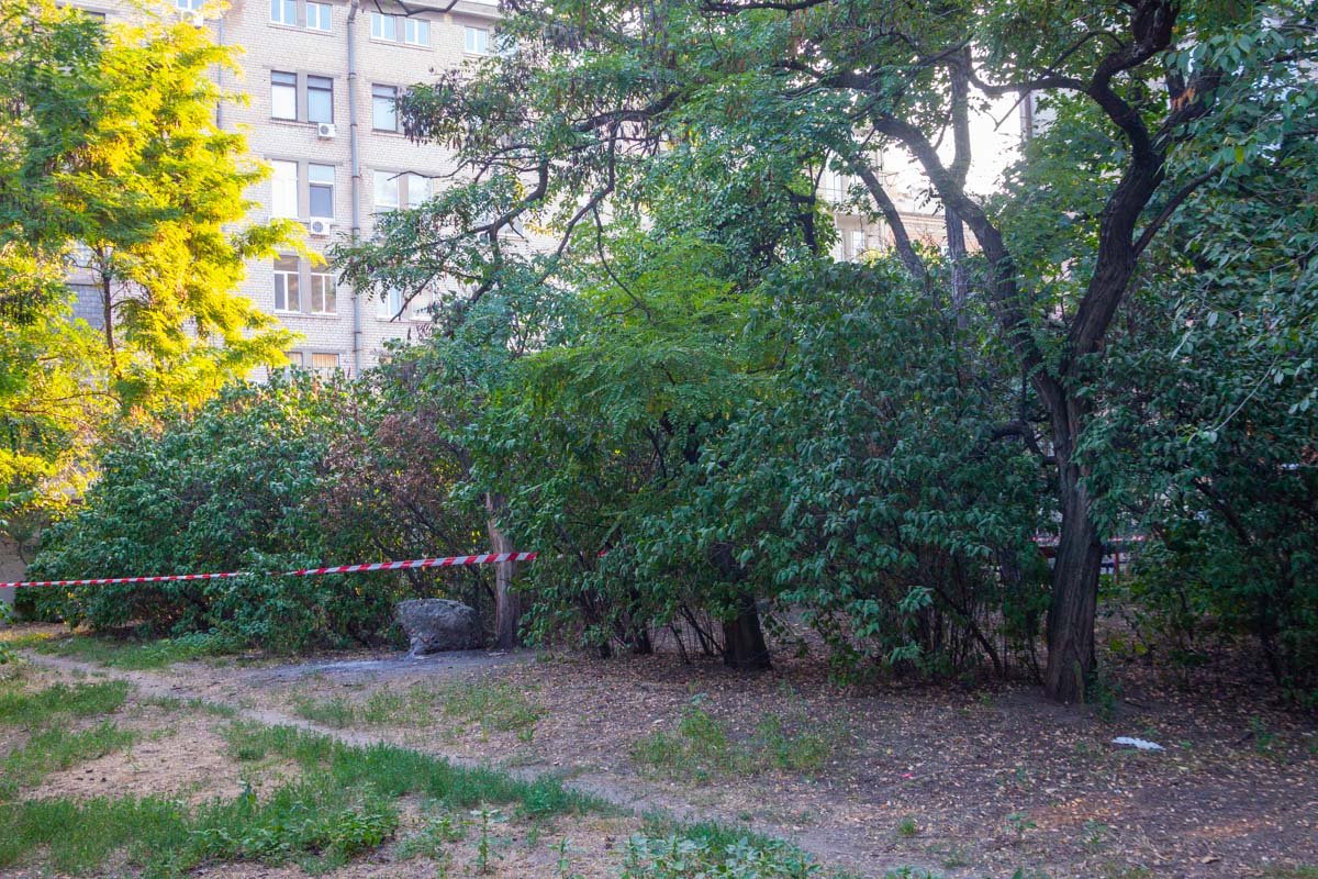 На место вызвали полицейских, судмедэкспертов и кинологов