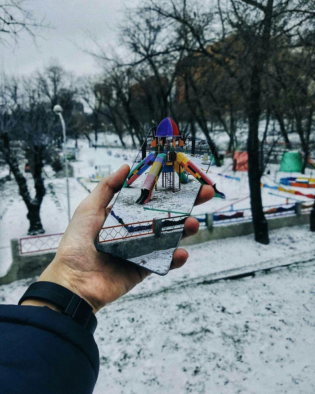 Многие снимки фотографа выходят за рамки