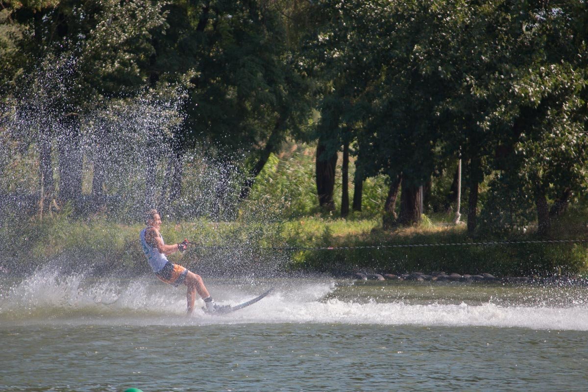 С 22 по 24 августа проходят отборочные состязания по воднолыжному спорту С 22 по 24 августа проходят отборочные состязания по воднолыжному спорту