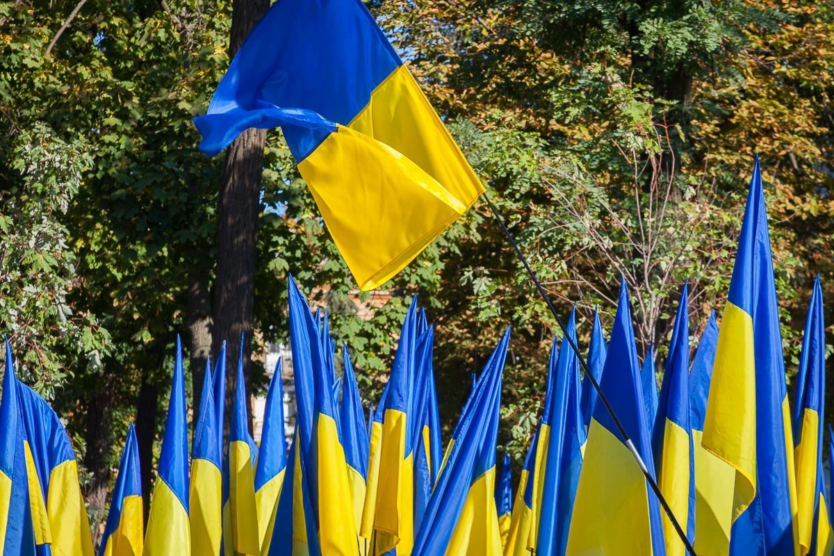 Центр Днепра стал желто-голубым Центр Днепра стал желто-голубым