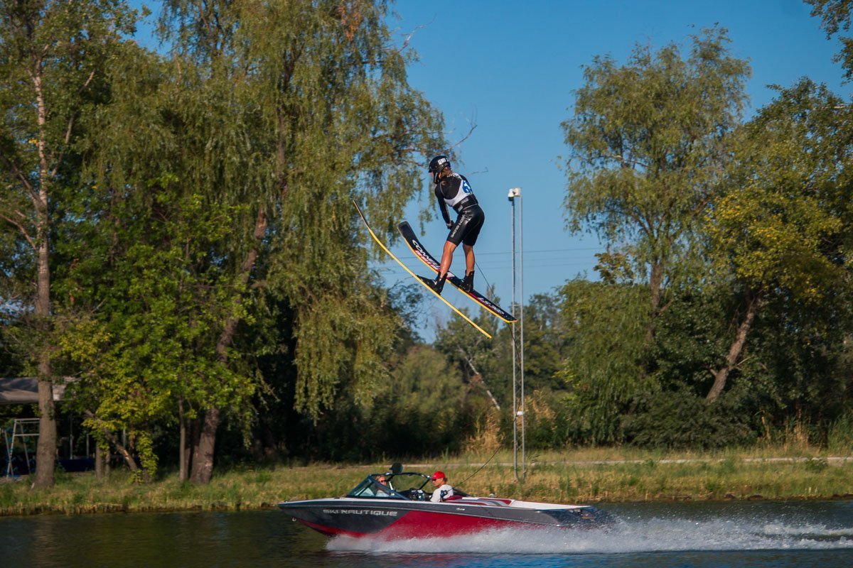 В Днепр приехали воднолыжники из более чем 20 стран