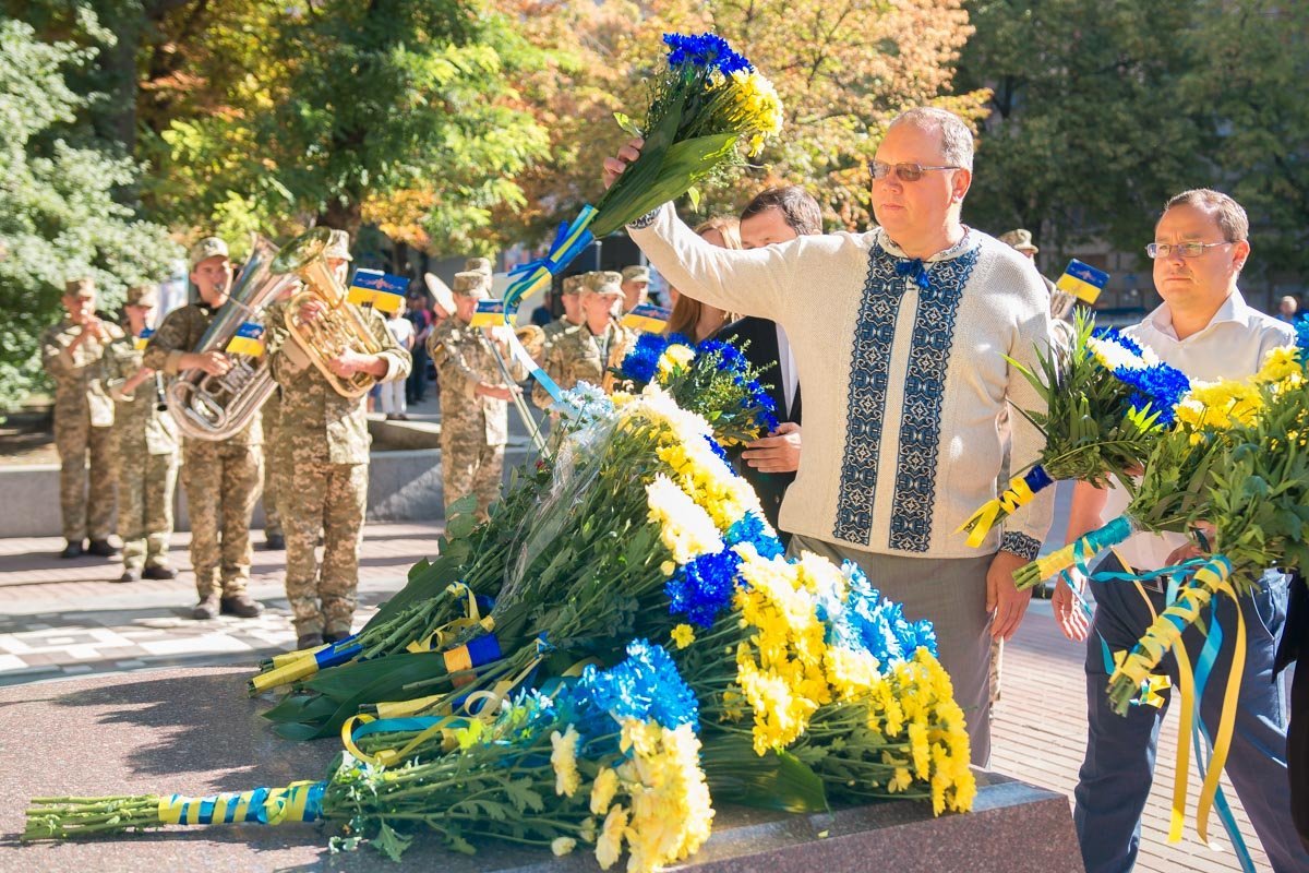 Торжественная церемония началась в 9:00 Торжественная церемония началась в 9:00