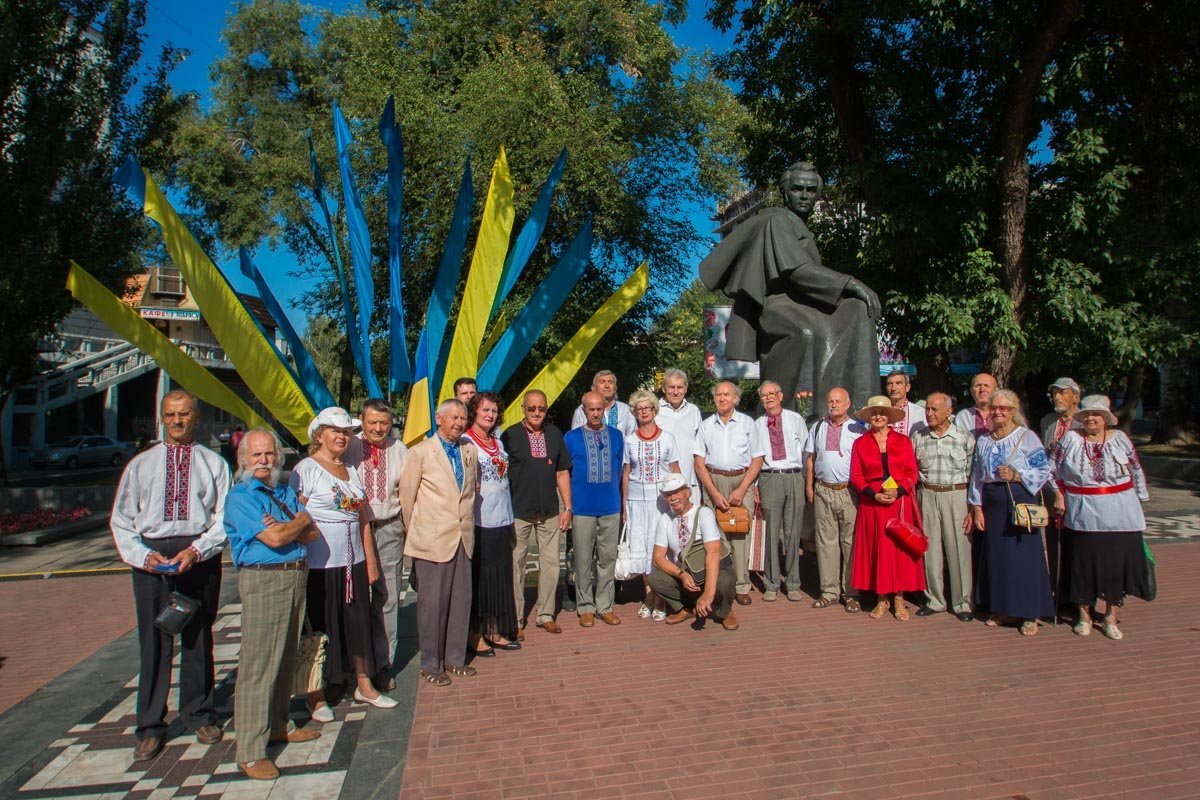 Большинство гостей мероприятия пришли в вышиванках Большинство гостей мероприятия пришли в вышиванках