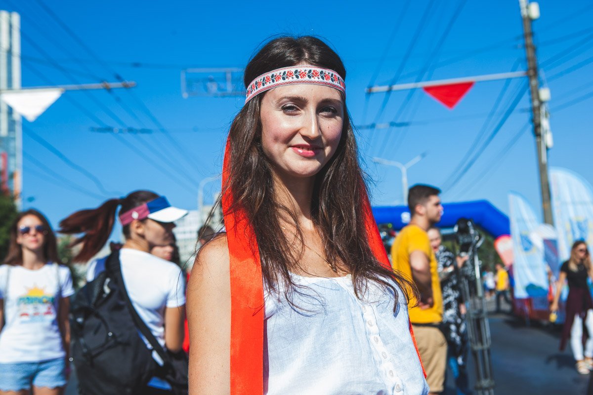 Ленточки с национальными узорами Ленточки с национальными узорами