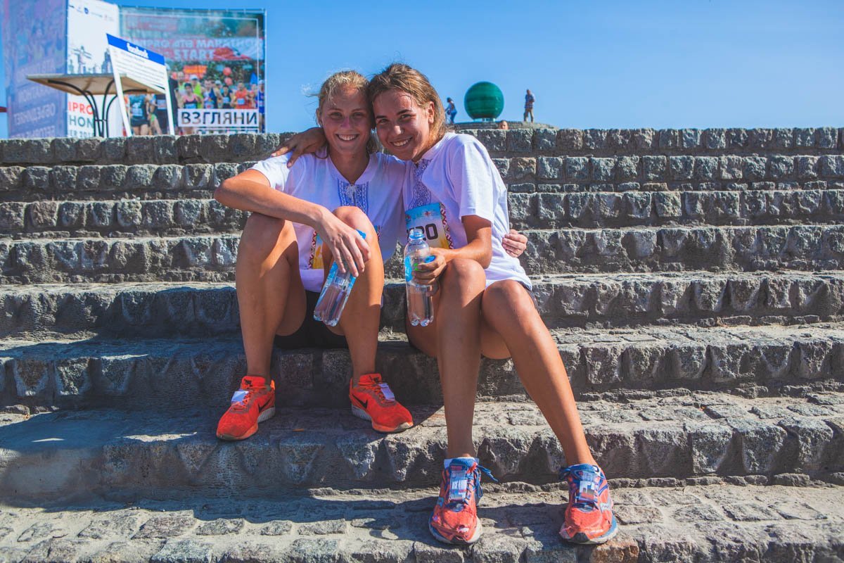 Спорт объединяет людей Спорт объединяет людей