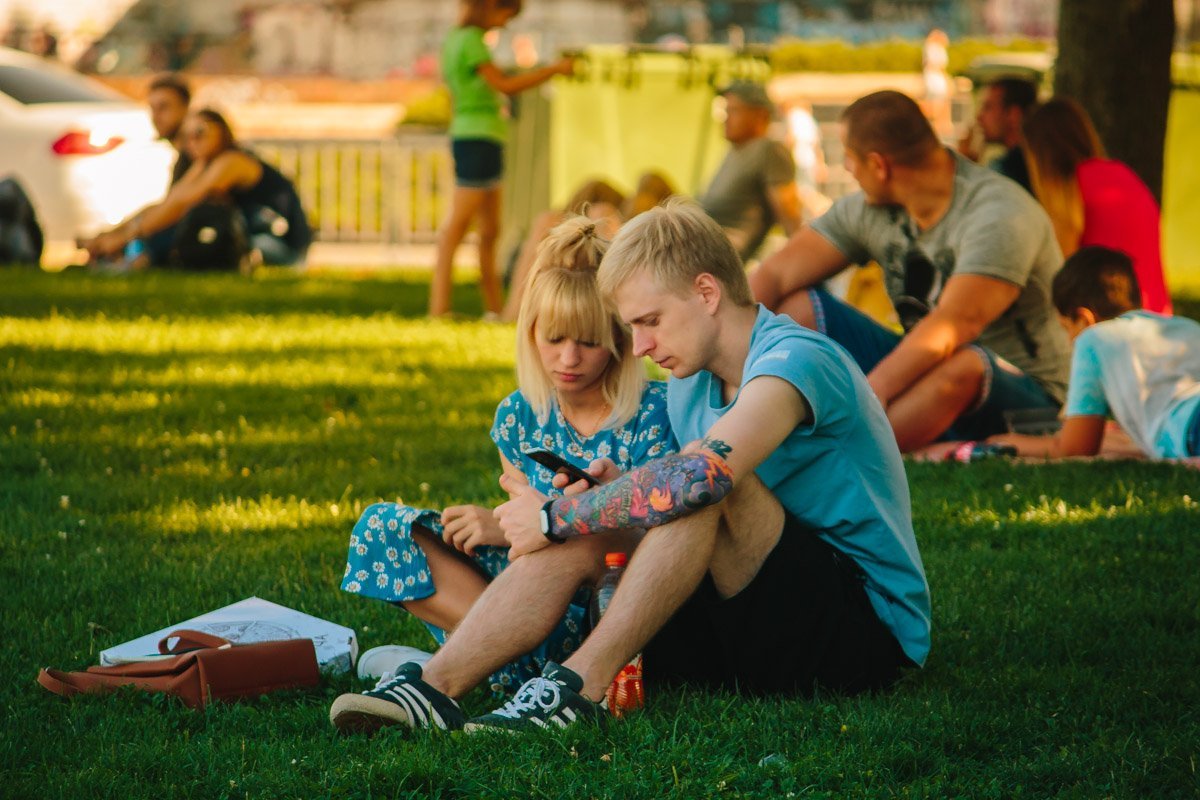 Любовь живет в каждом дне