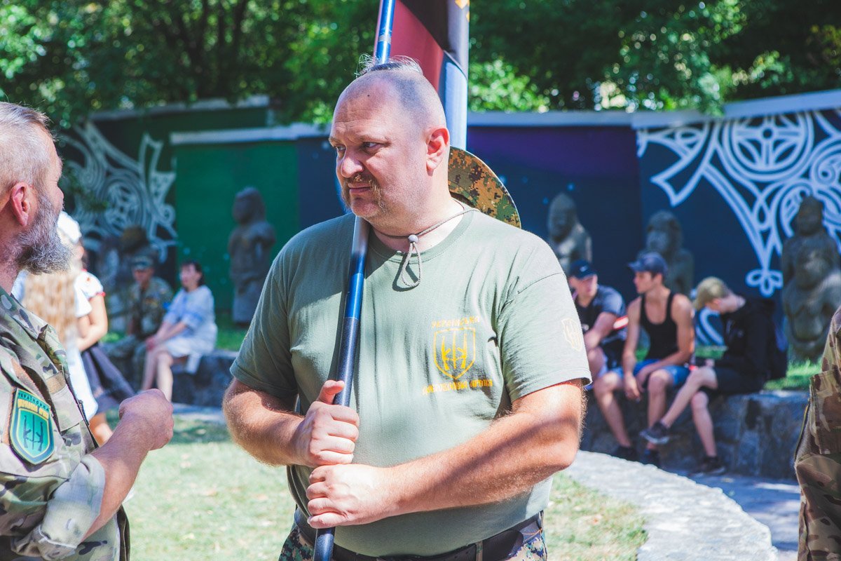 Участники собирались возле Музея АТО Участники собирались возле Музея АТО