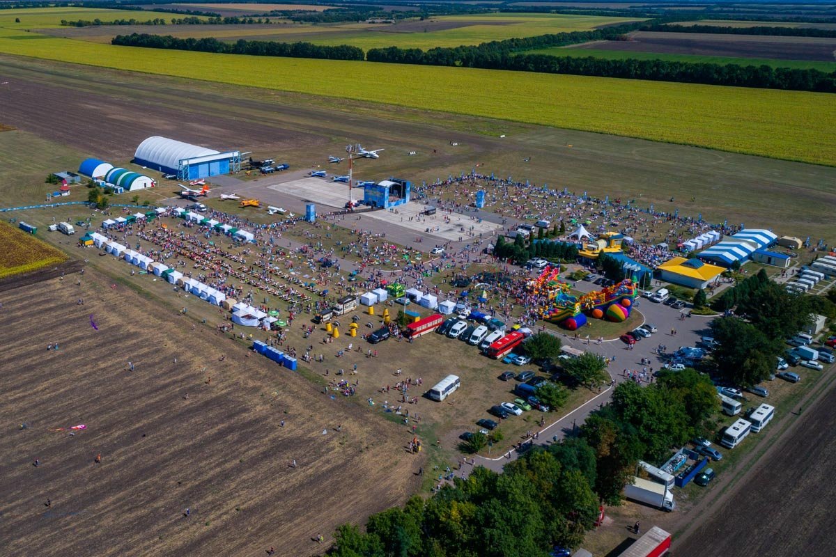 Вид на аэродром с высоты Вид на аэродром с высоты