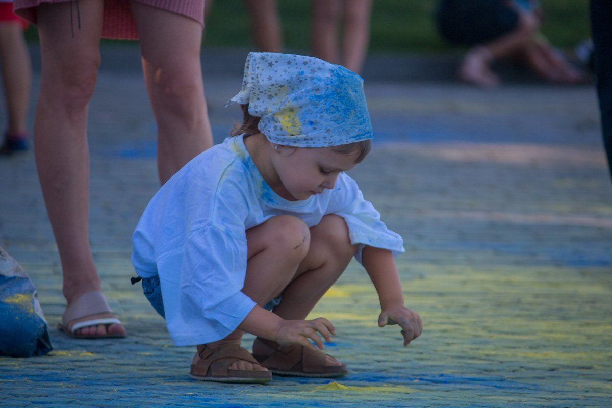 На празднике было много детей На празднике было много детей