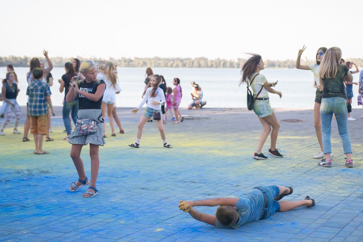 Праздник красок и веселья Праздник красок и веселья