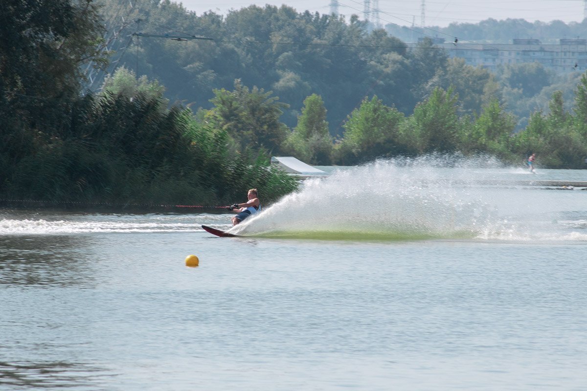 Они пытались запечатлеть яркие моменты на воде Они пытались запечатлеть яркие моменты на воде