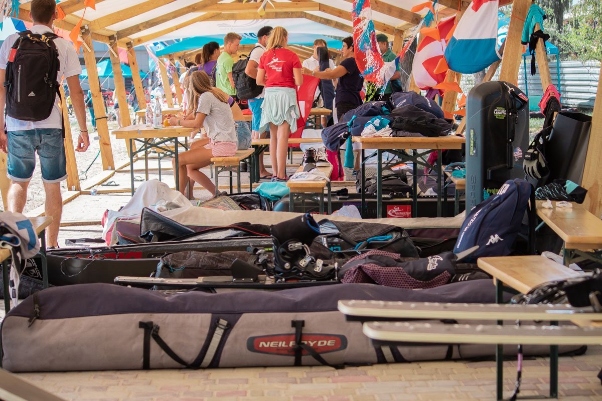 Здесь участники могли переодеться, расслабиться и перевести дух Здесь участники могли переодеться, расслабиться и перевести дух