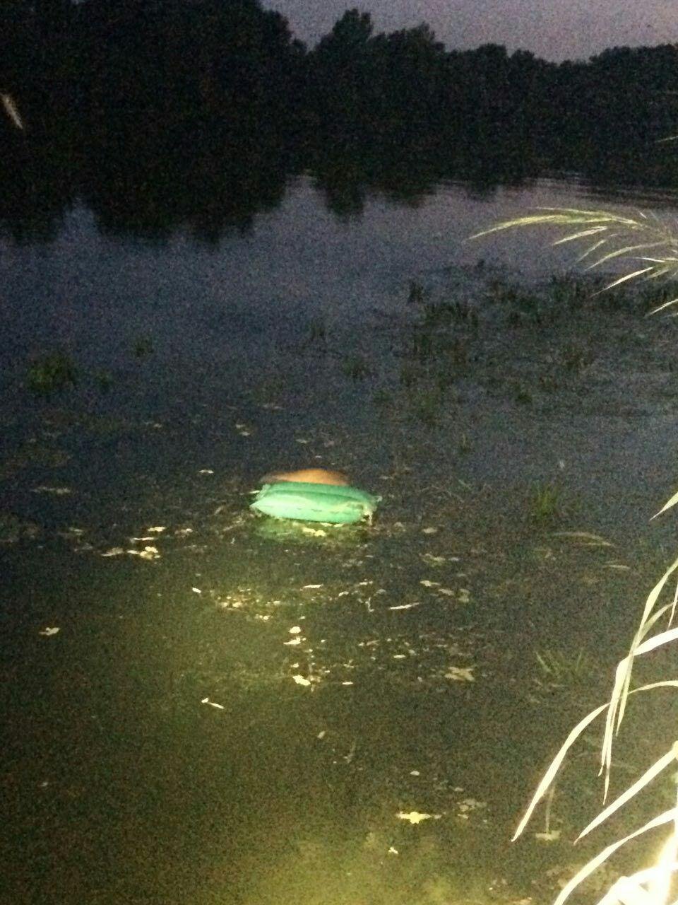 Мужчина находился в 5 метрах от берега