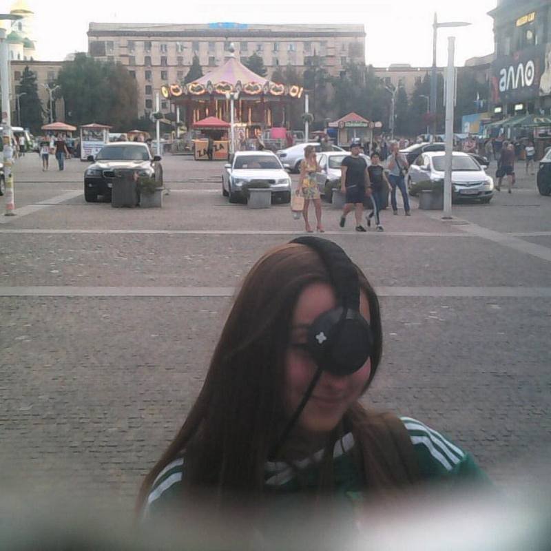 А ведь она предупреждала, что не дружит с техникой