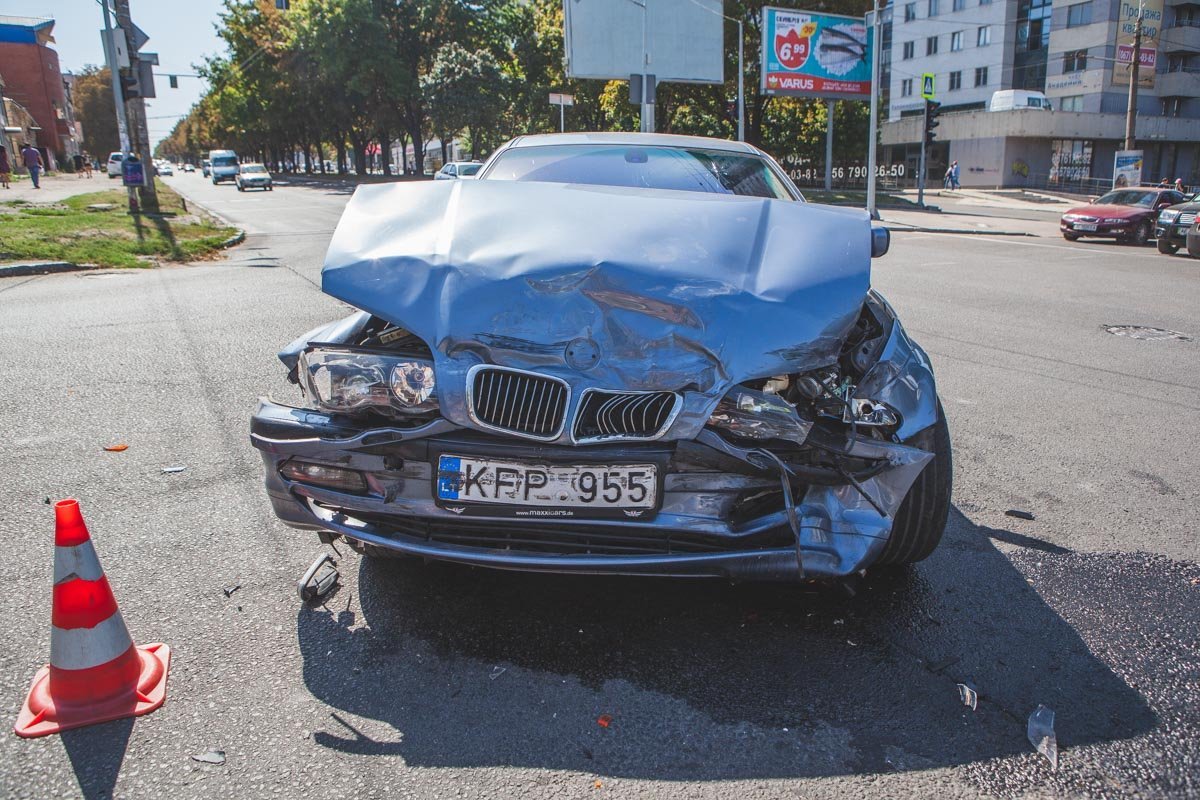 Движение на этом участке дороги не затруднено Движение на этом участке дороги не затруднено