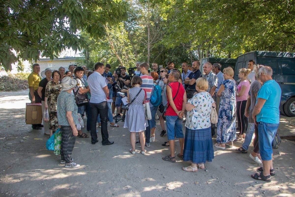 Жители Тополя по-разному относятся к демонтажу МАФов Жители Тополя по-разному относятся к демонтажу МАФов