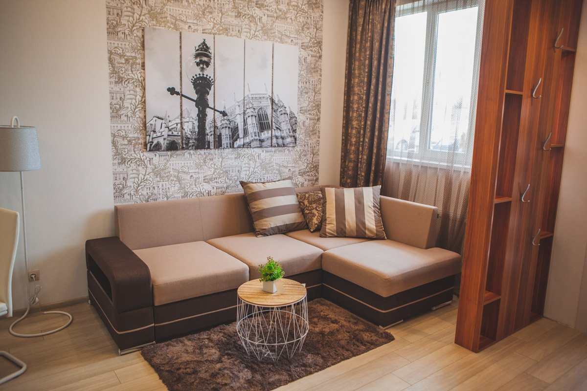 В каждой секции дома есть своя охрана  В каждой секции дома есть своя охрана