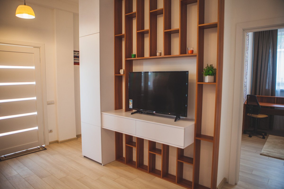 Олимпийский подходит для тех, кто привык к ритму жизни мегаполиса, но вечерами нуждается в теплоте, уюте и тишине Олимпийский подходит для тех, кто привык к ритму жизни мегаполиса, но вечерами нуждается в теплоте, уюте и тишине