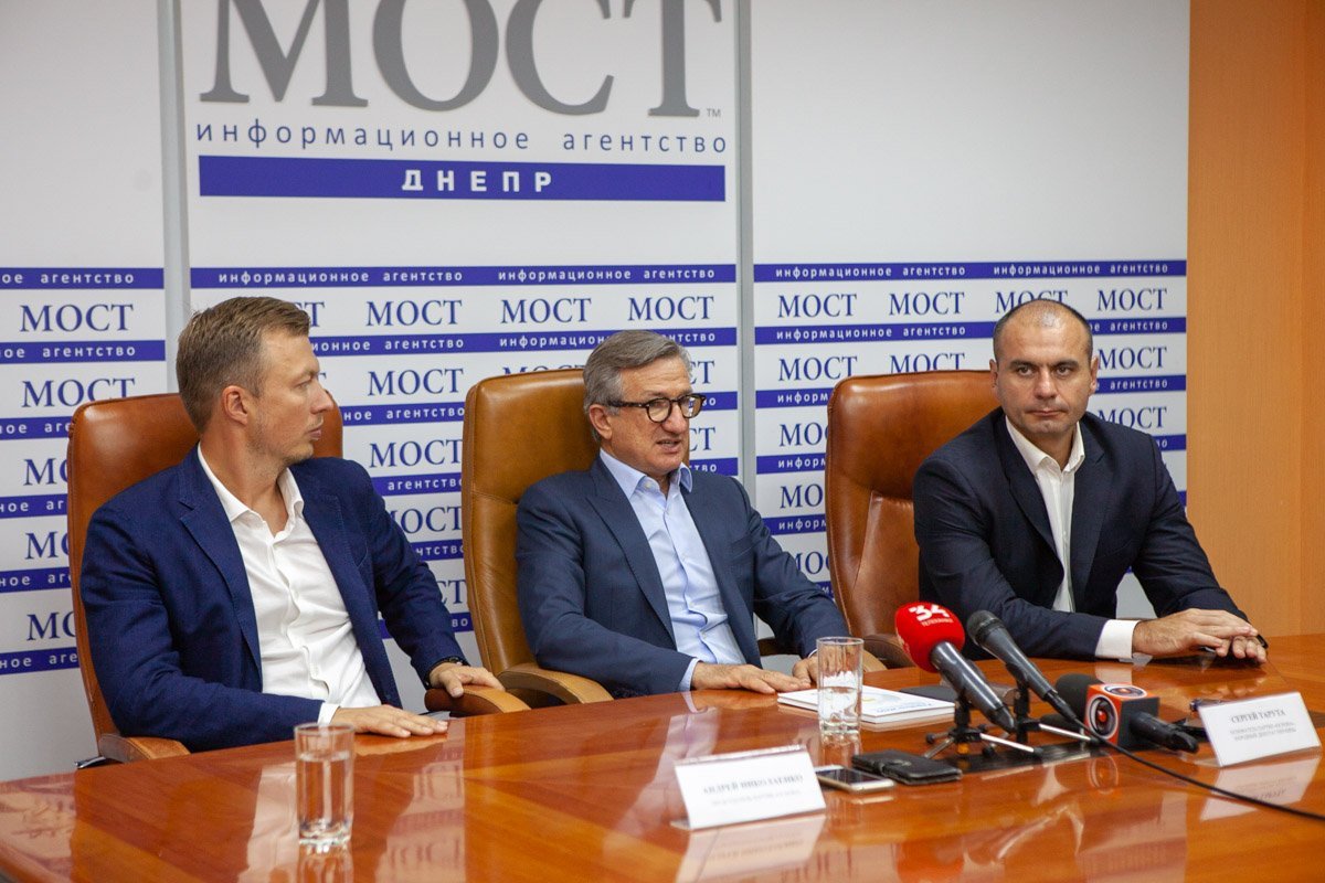 Андрей Николенко, Сергей Тарута и Олег Пахниц Андрей Николенко, Сергей Тарута и Олег Пахниц
