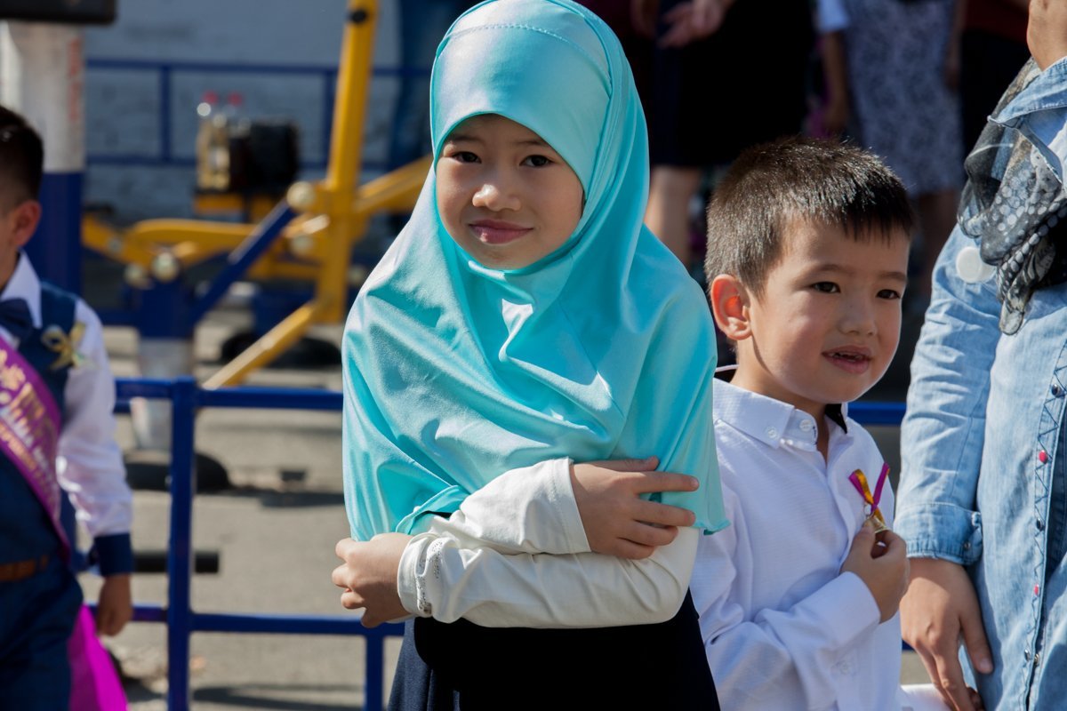 Город, объединяющий десятки национальностей Город, объединяющий десятки национальностей