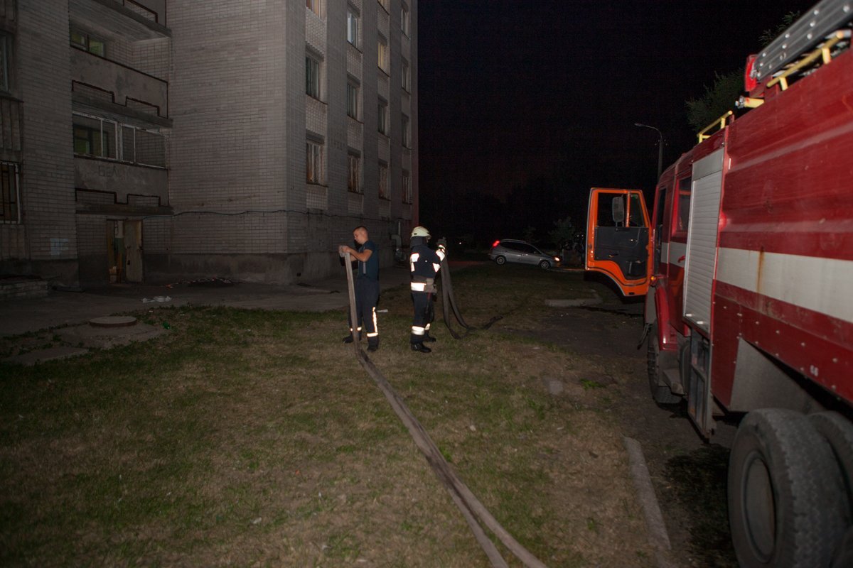 В Днепре горело студенческое общежитие транспортно-экономического колледжа В Днепре горело студенческое общежитие транспортно-экономического колледжа