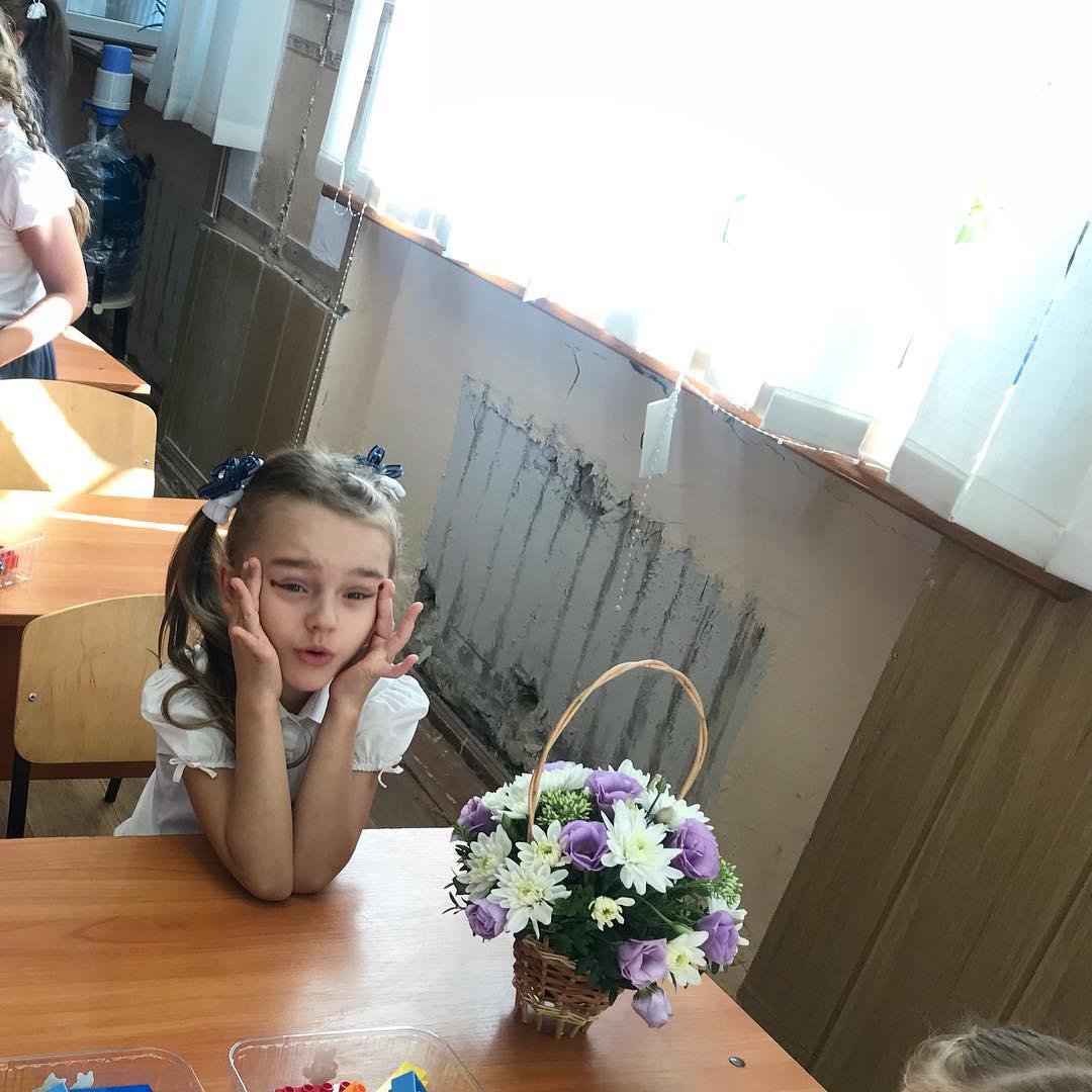 Чтооо ты мне впариваешь, какие задачи в первый учебный день, алло!?