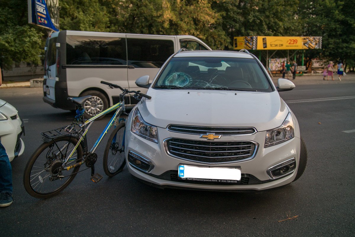 В результате ДТП пострадал велосипедист В результате ДТП пострадал велосипедист