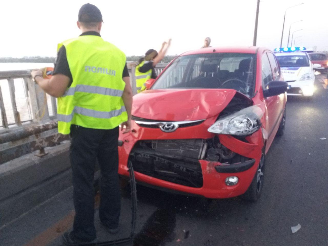 Место аварии огородили конусами