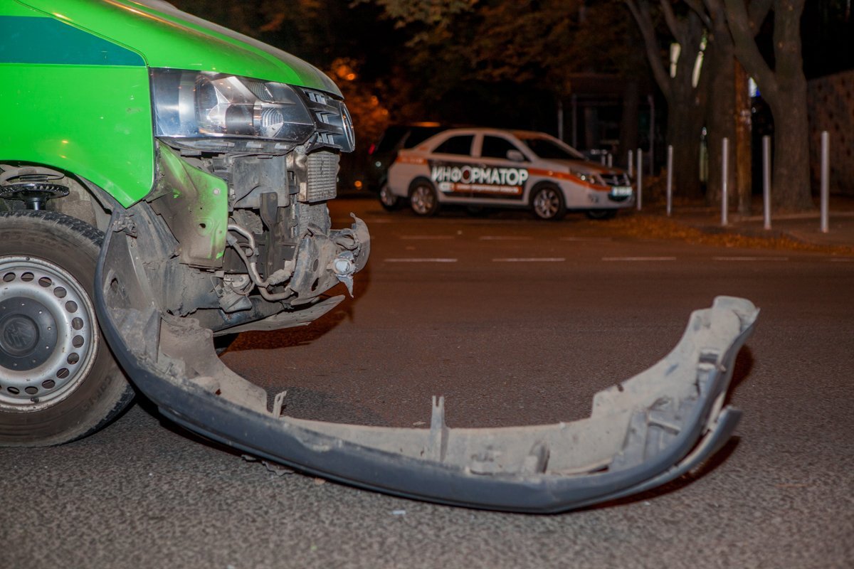 Но бампер остался цел