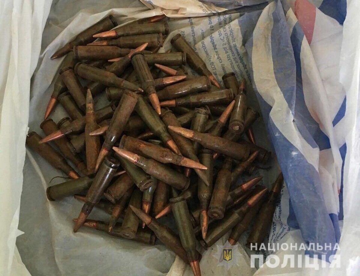 Всего нашли 225 патронов за один день у разных людей