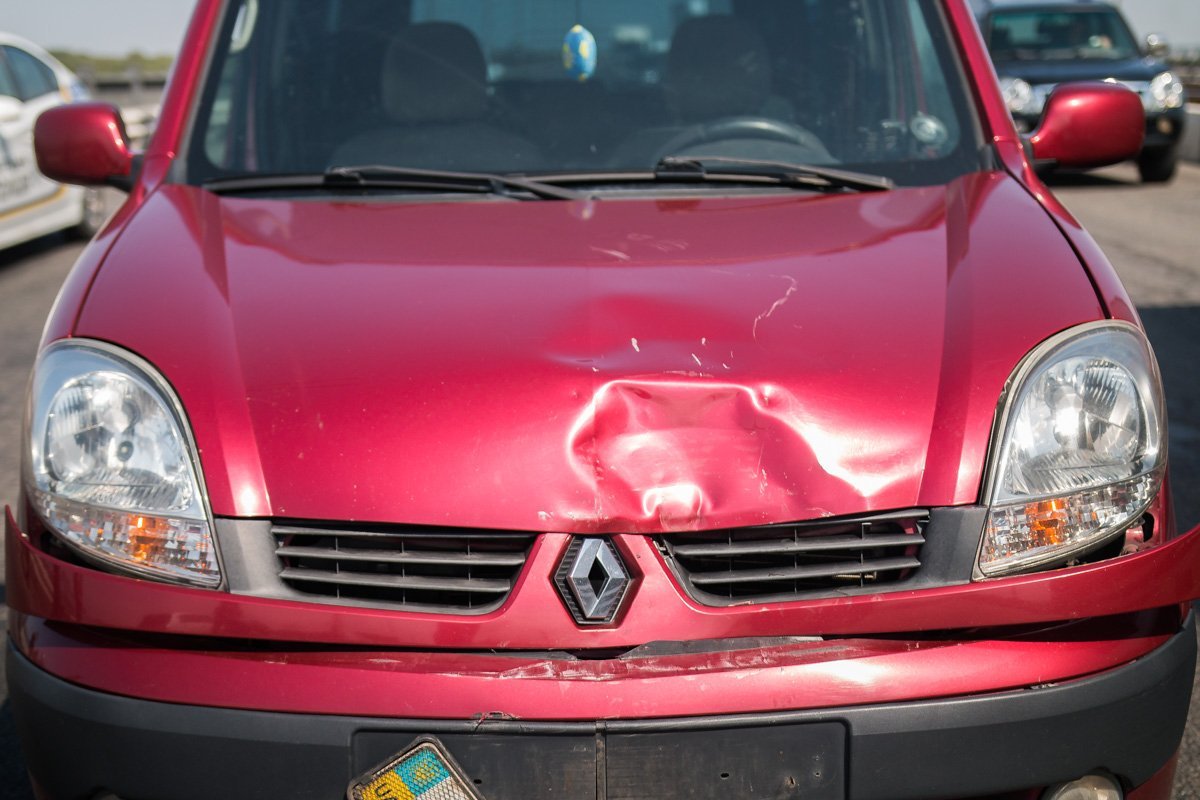 На место приехала «скорая», чтобы оказать пострадавшему медицинскую помощь, а также экипаж патрульной полиции