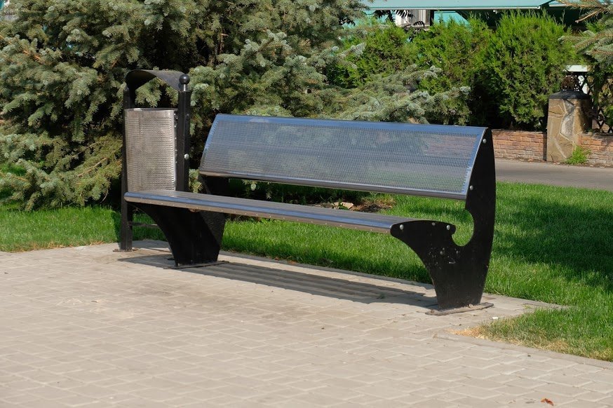 «Музыкальный» фонтан и японские сакуры: в Новомосковске завершают реконструкцию центральной площади города 4