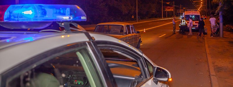 В Днепре на бульваре Славы автомобиль "Жигули" сбил мужчину