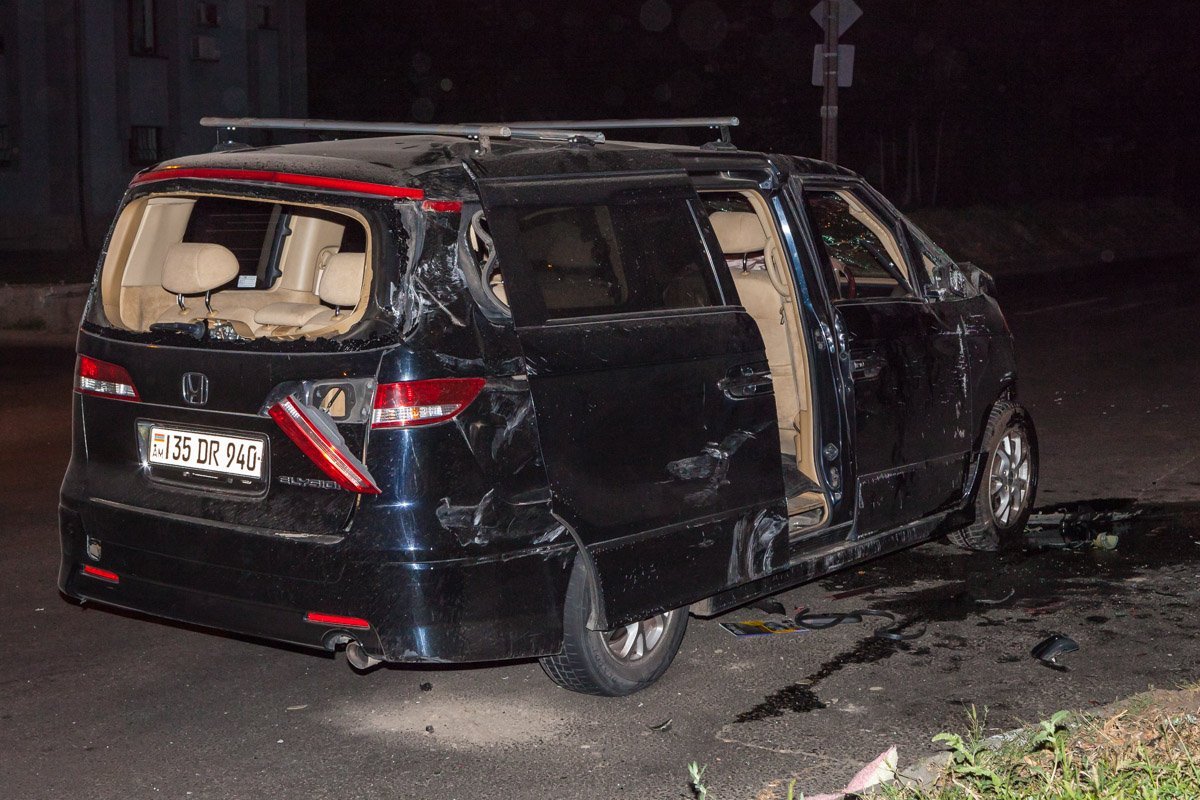 Водитель автомобиля Peugeot сообщил полицейским, что в его автомобиле отказали тормоза